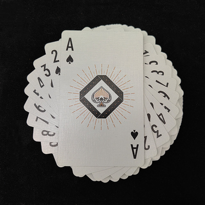 Wholesale High Quality Foil Playing Cards Custom Logo Plastic Waterproof Poker Card With Box Linen Finishing Tarot Card